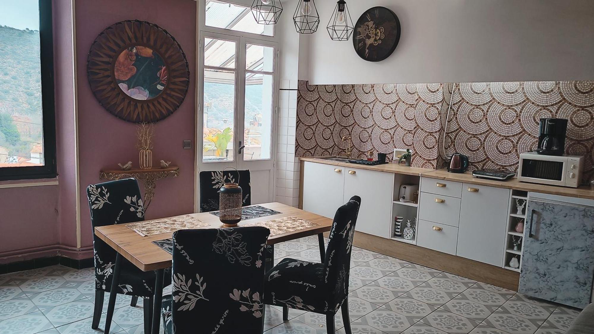 A L' Estiu Bed & Breakfast Latour-de-France Екстериор снимка